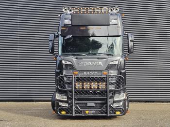 S520 V8 4x2 / FULL AIR / RETARDER / PARKING COOLER